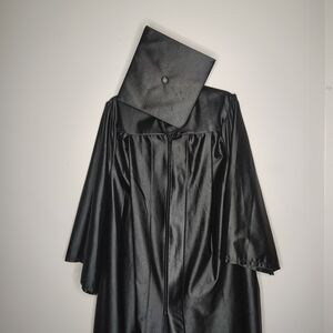 Herff Jones Black Graduation Gown and Cap Set 5'3"-5'5" Polyester Academic